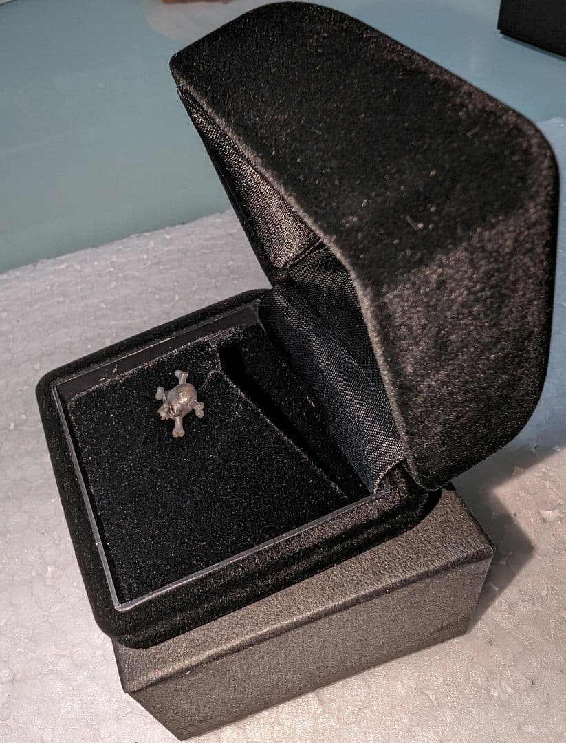 再値下げ！　入手困難！HYDEプロデュースドクロピアス