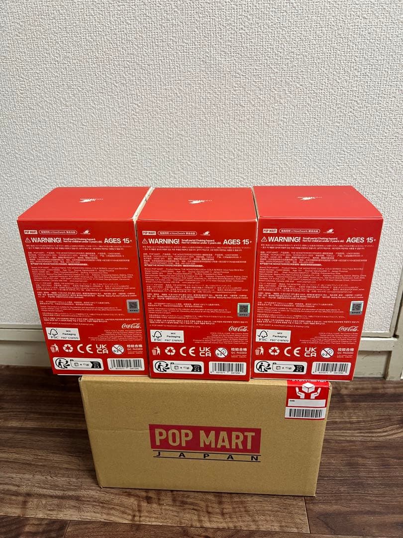 THE MONSTERS LABUBU コカ・コーラ