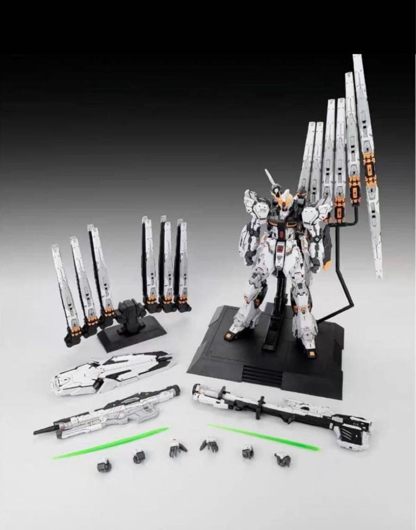 1/100 mgex級νガンダム 海外スタジオ正規品