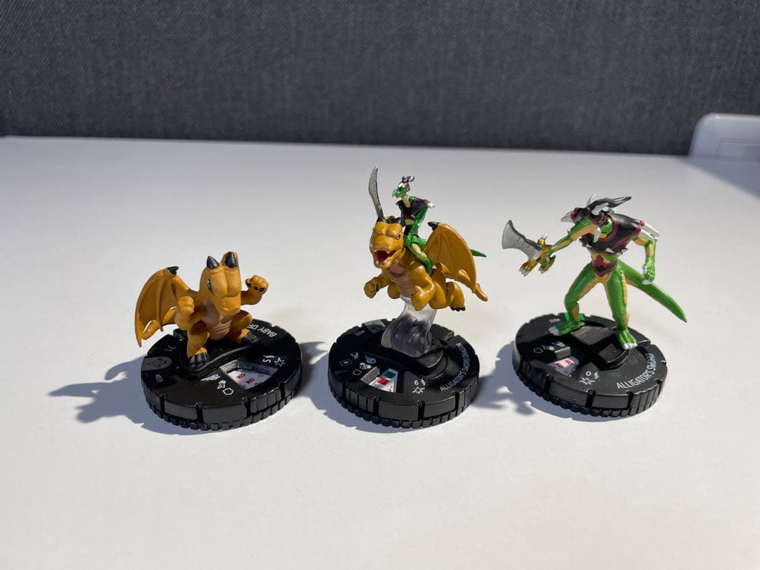 遊戯王　激レア　ベビードラゴン　ヒーロークリックス