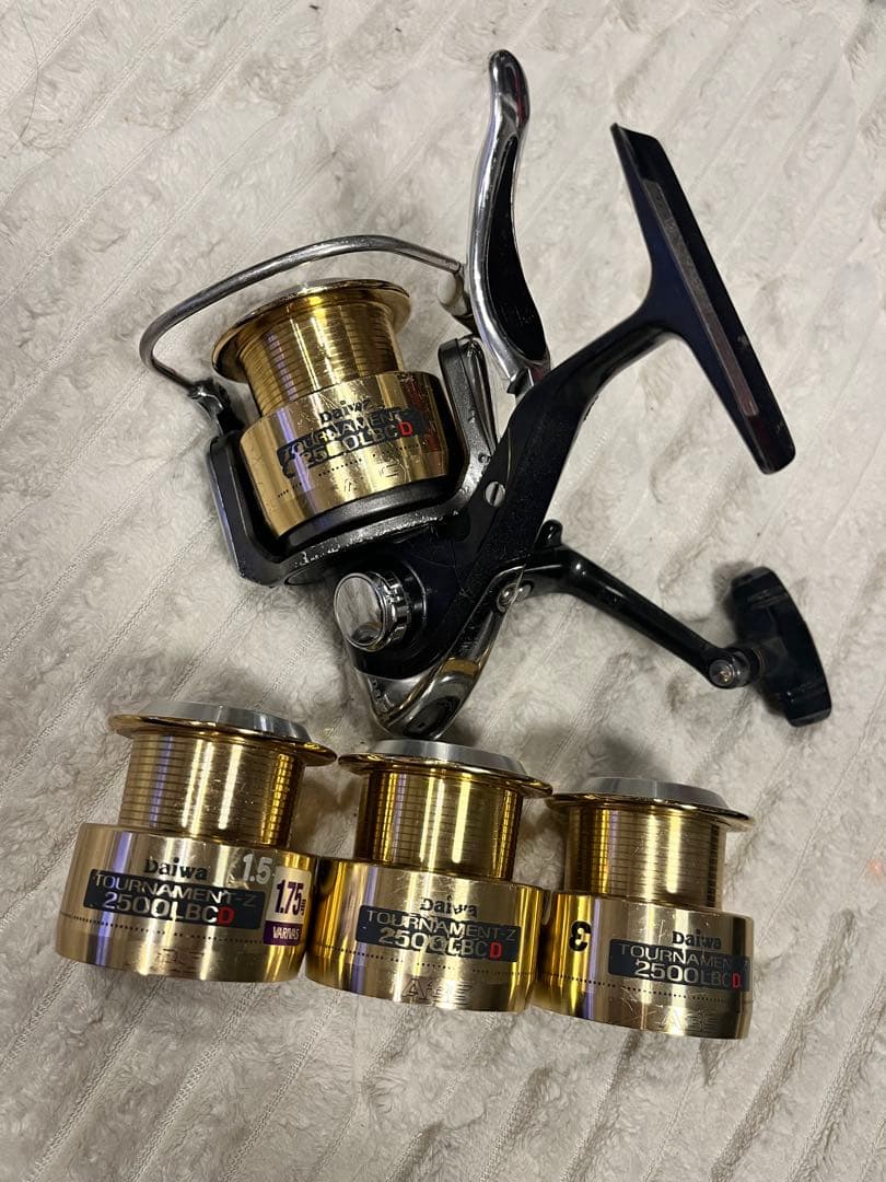 ダイワ トーナメントZ 2500LBCD