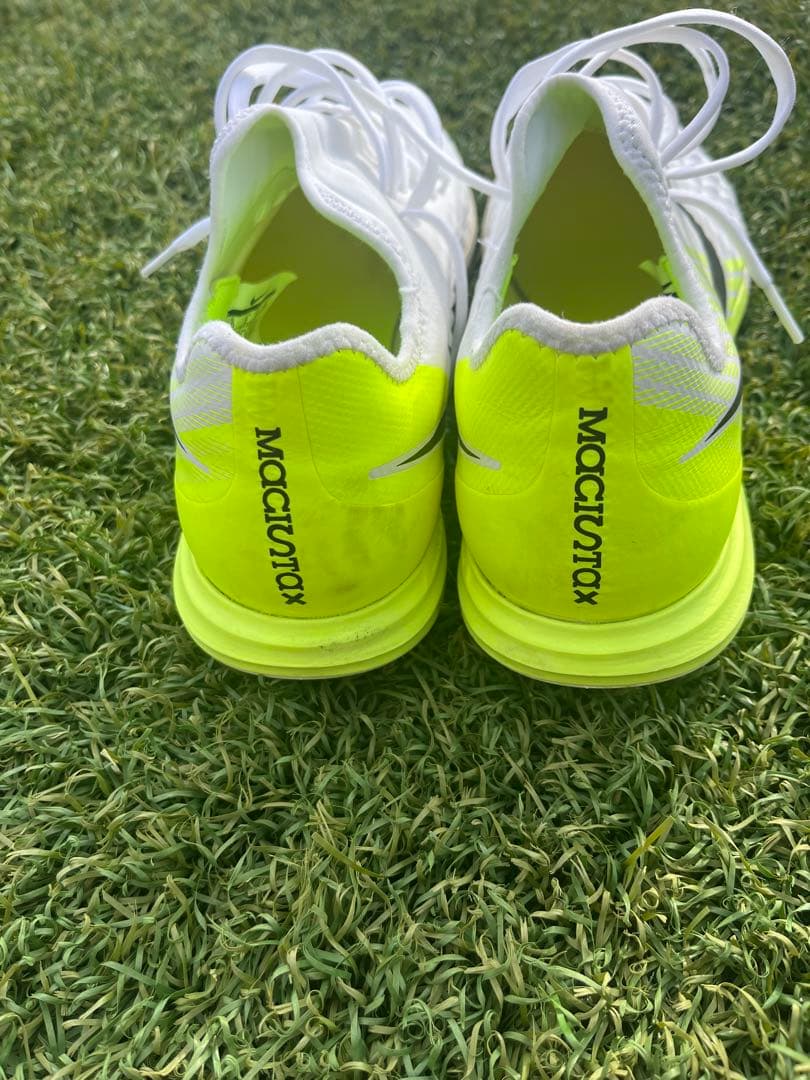 NIKE ナイキ　マジスタXフィナーレ　フットサルシューズ28 マジスタ