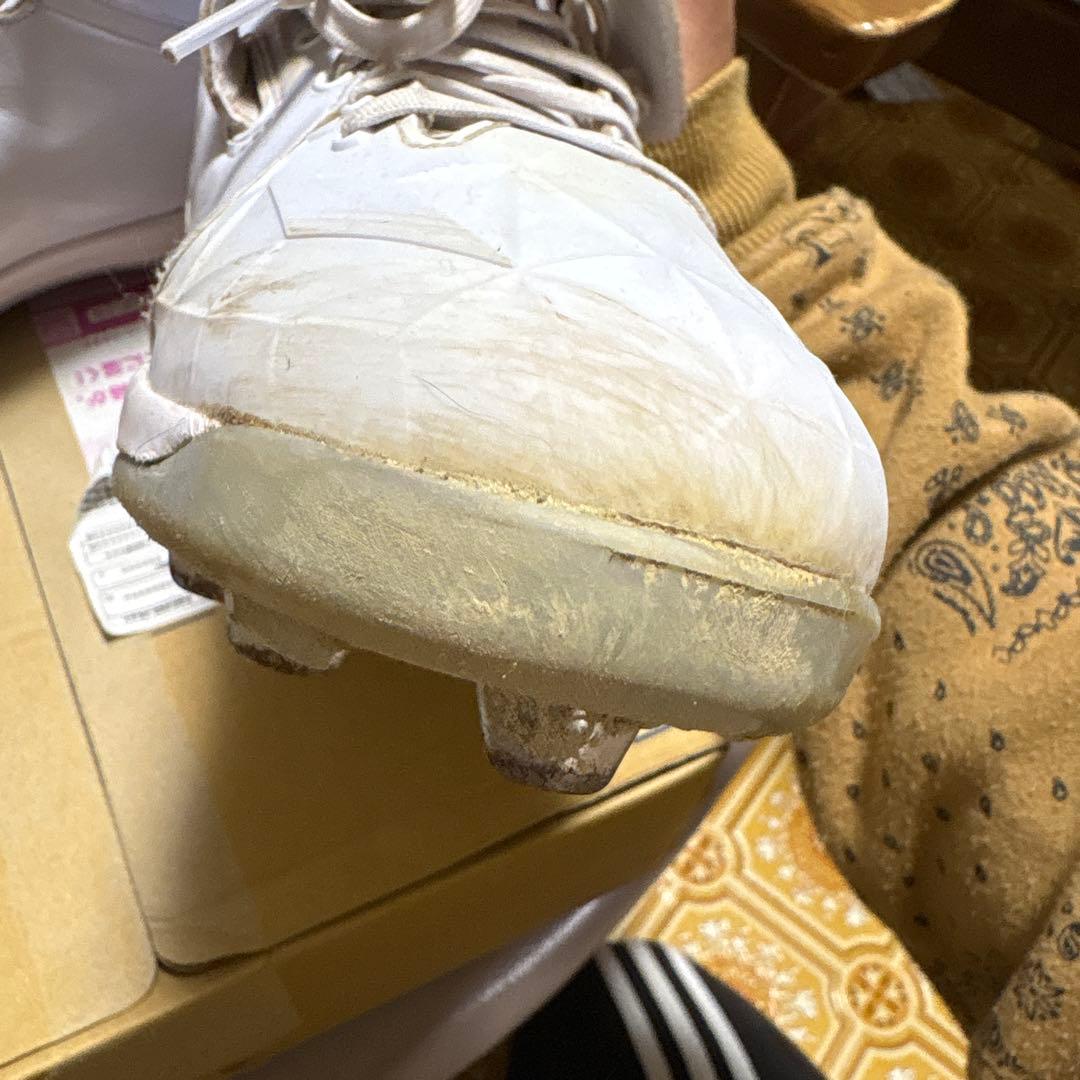 アシックス スパイクハイカット