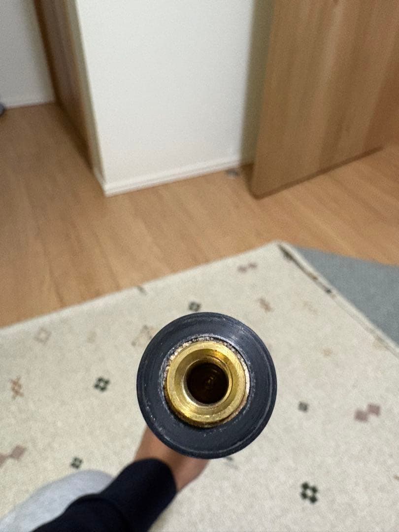 ビリヤードキュー 黒と木製