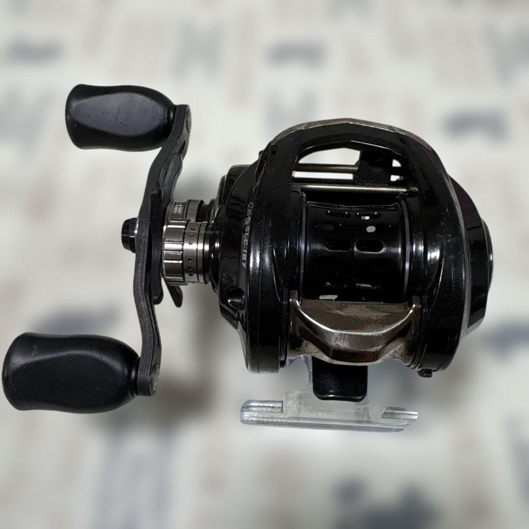 アブガルシア　　 REVO SLC(レボ エスエルシー) IB7-L 左巻き