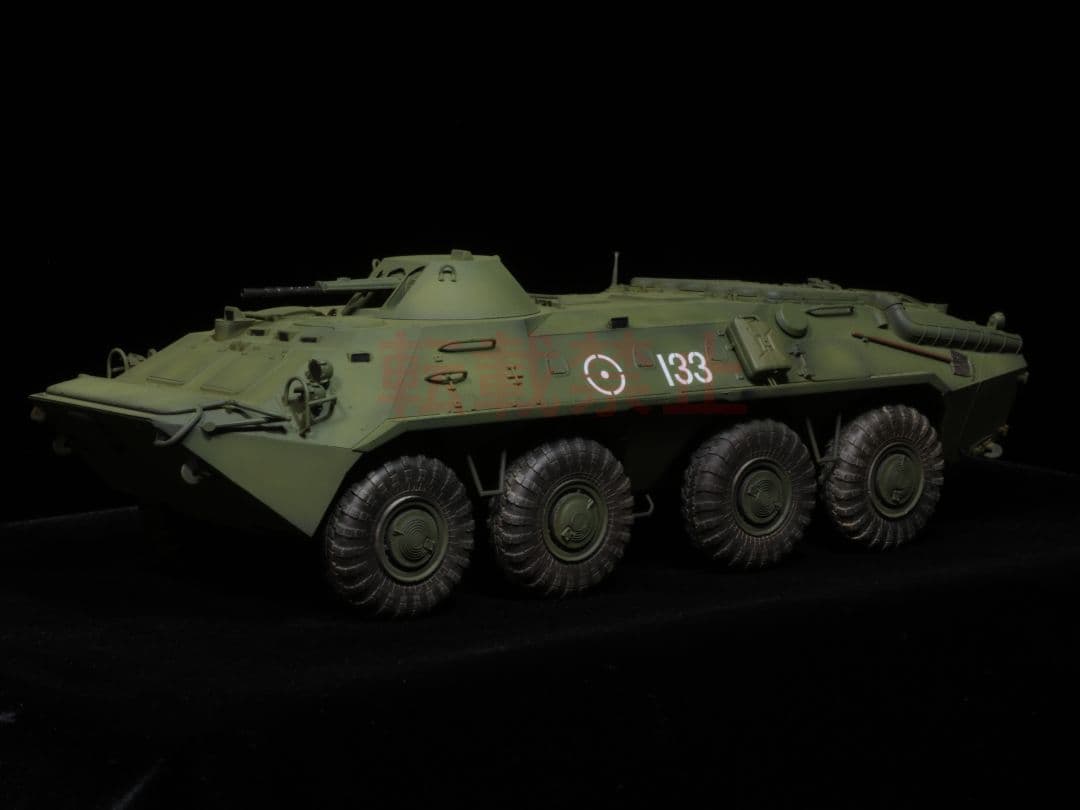 【完成品】 1/35 ソビエト軍 BTR-70 プラモデル トランペッター