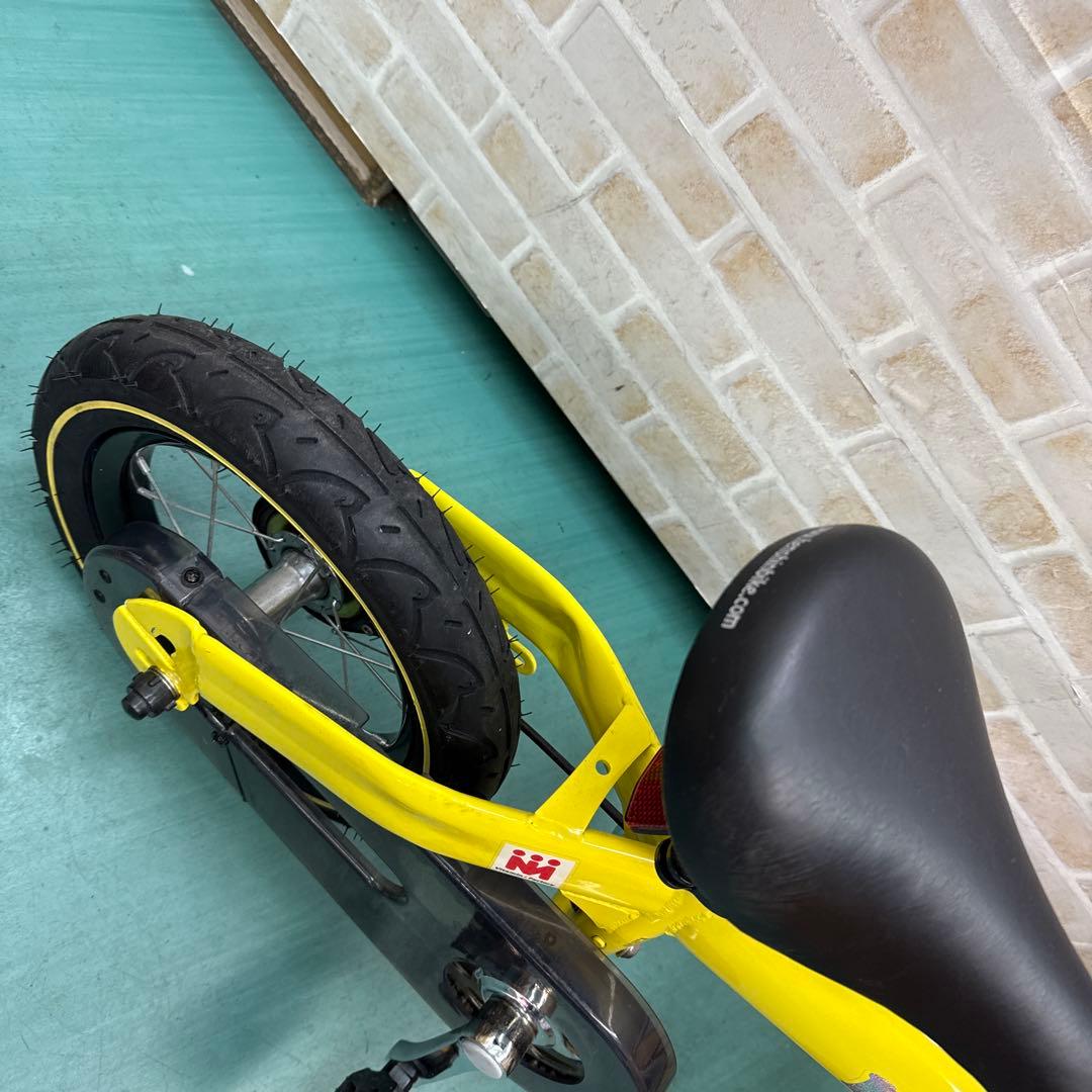 へんしんバイク　黄色　バランスバイク　キックバイク