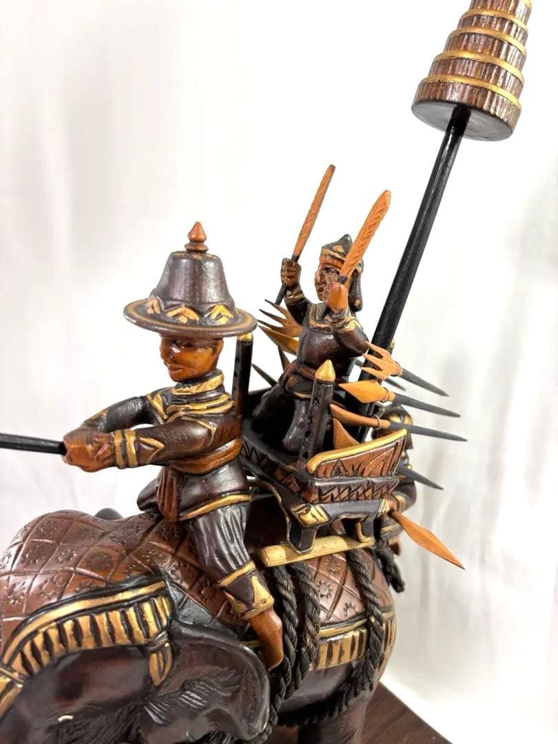 【木彫】タイ製ヴィンテージ　戦士と象