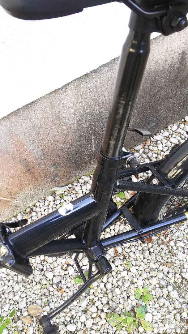 折りたたみ自転車　16インチ　ノーパンクタイヤ　ミニベロ　本体のみ