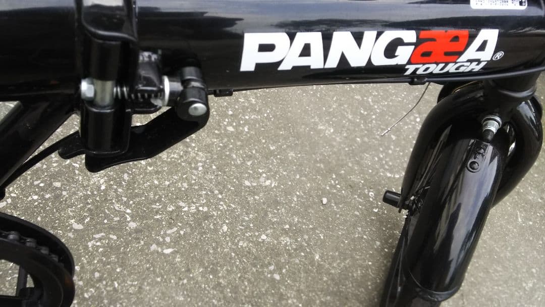 折りたたみ自転車　16インチ　ノーパンクタイヤ　ミニベロ　本体のみ