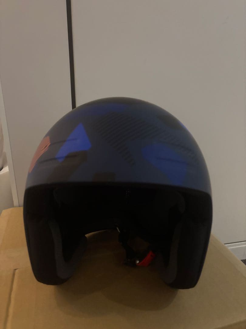 SHRED. スキー、スノボードヘルメット L/XL