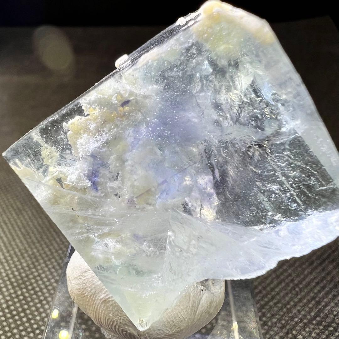 ヤオガンシャン産　クリアフローライト　パープルファントム、ドロマイト内包