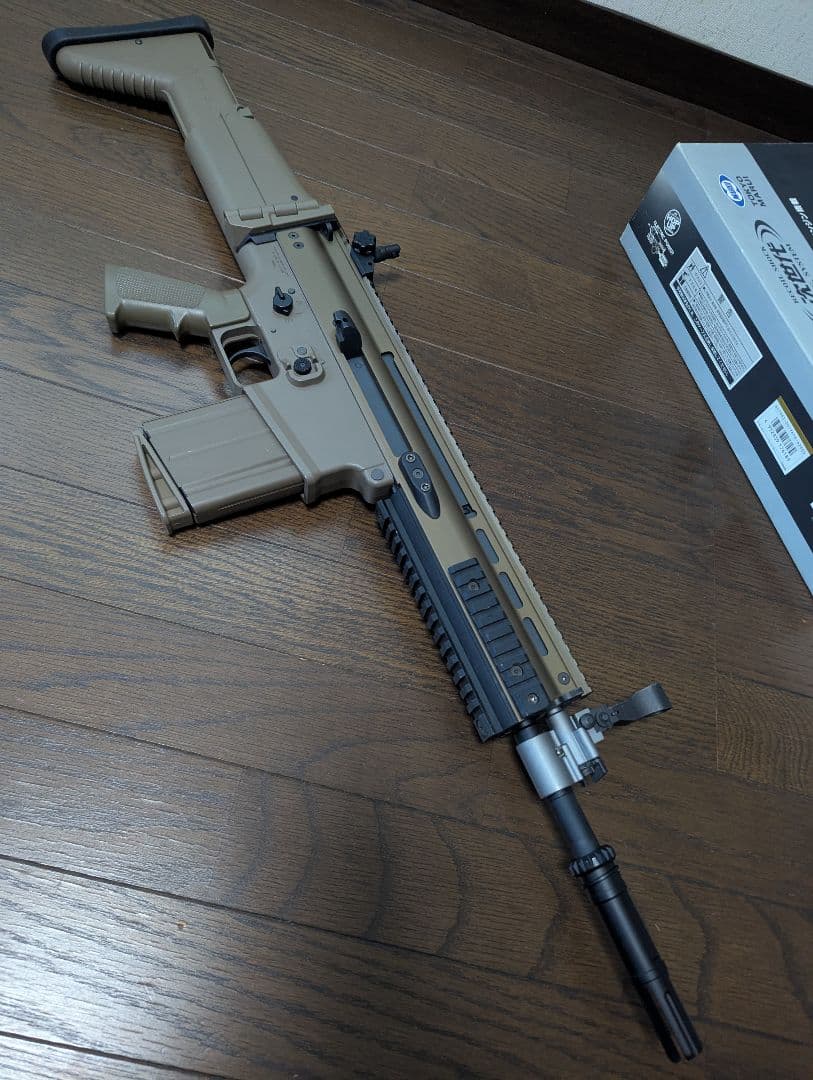 東京マルイ　次世代電動ガン　SCAR-H FDE
