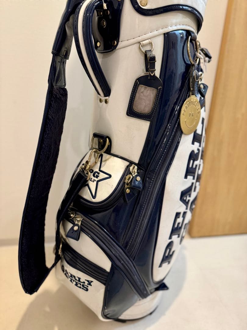 13本クラブセット + キャディバッグ+スニーカー+ボール他備品