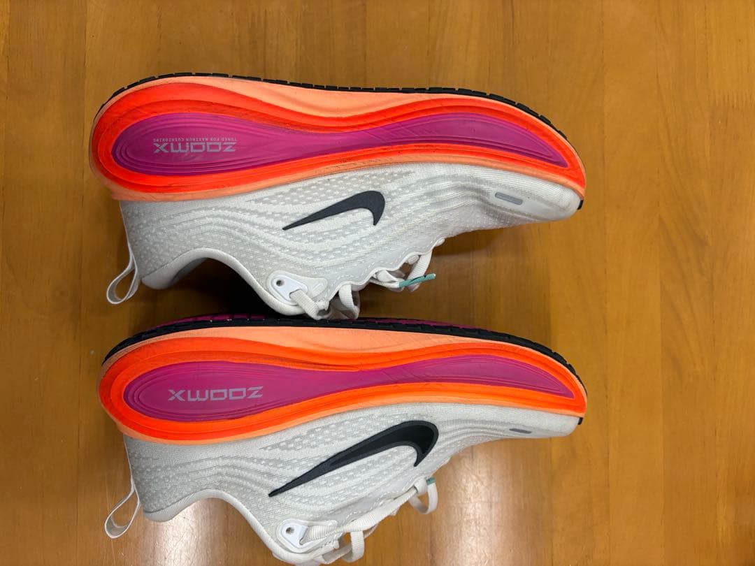 Nike ボメロプラス24 レディース