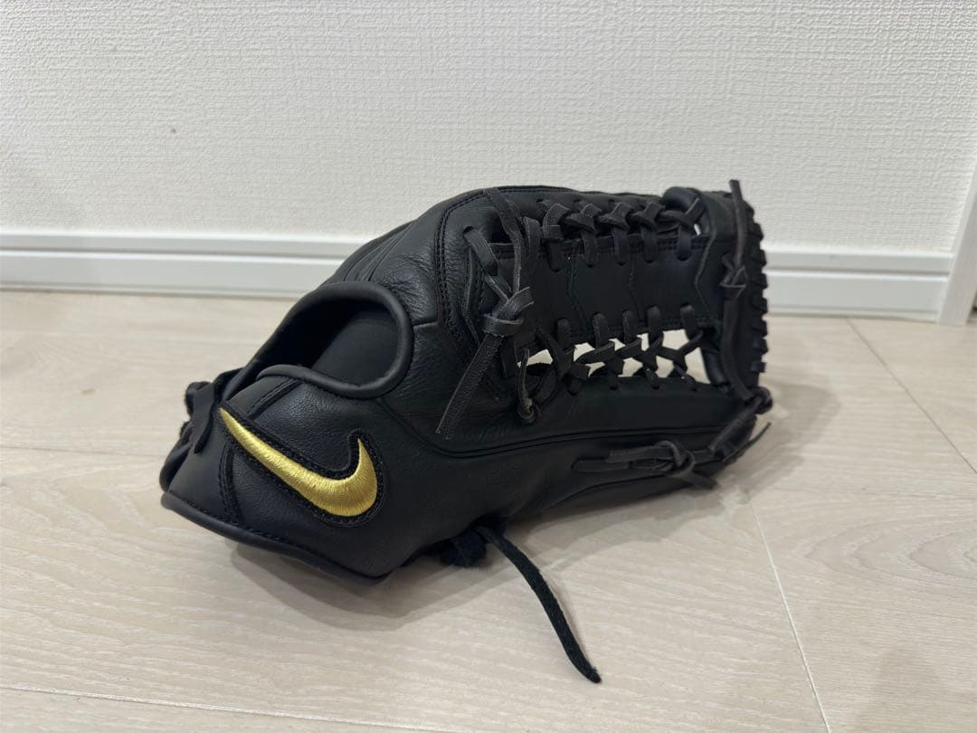 激レア！ナイキ 野球グローブ　ナイキ アルファ ハラチエッジ　逆スウォッシュ