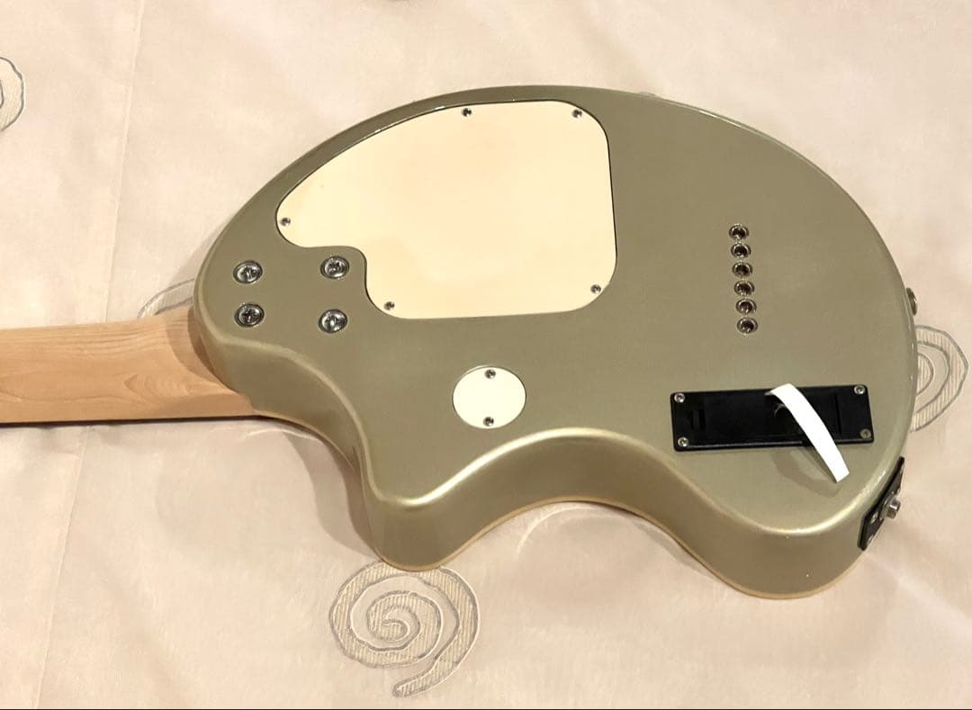 FERNANDES ZO-3 ウルトラマン 改造ハイゲイン/エフェクトループ付