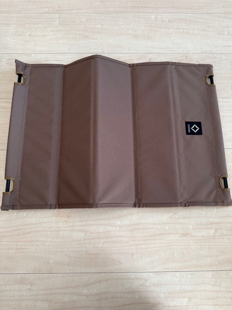 【あくる】Helinox タクティカルテーブル Mサイズ コヨーテ