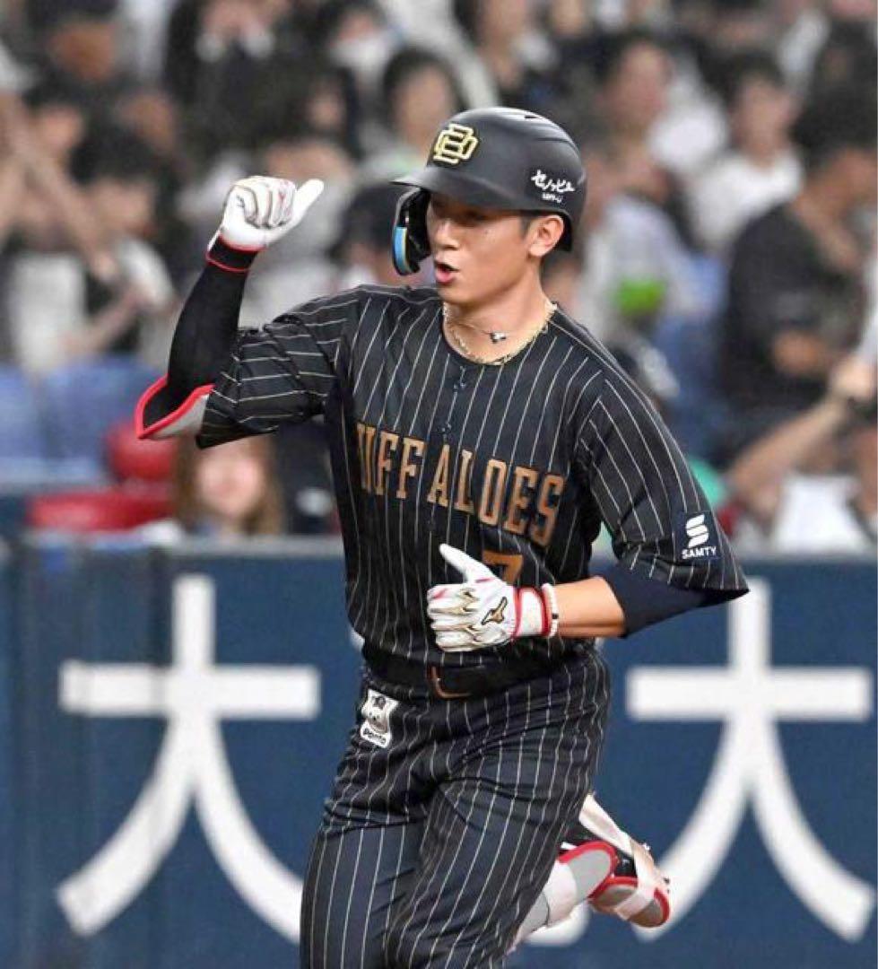オリックスバファローズ　西川龍馬 #7　バット NPBマーク 支給品　実使用