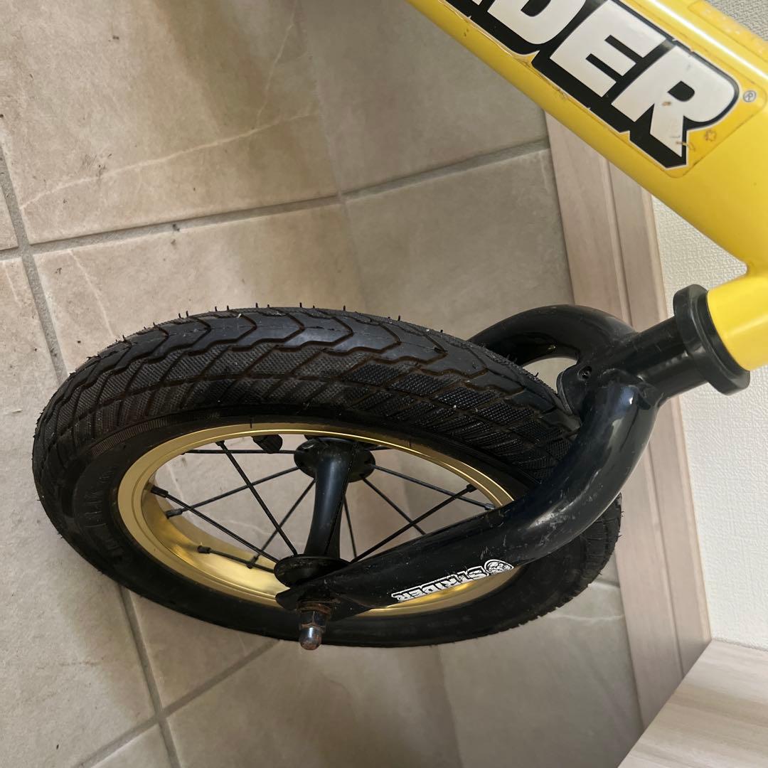 ストライダー STRIDER カスタムタイヤ取替え済み