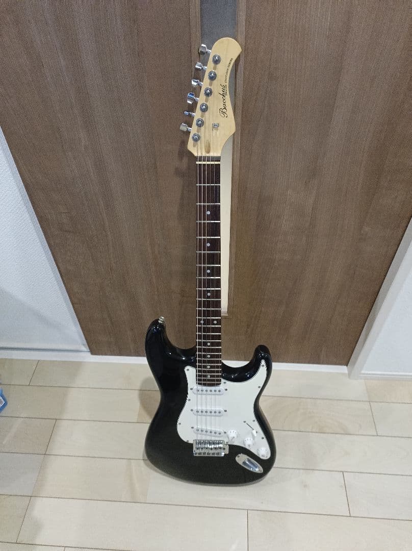 Bacchus エレキギター ストラトキャスタータイプ ブラック