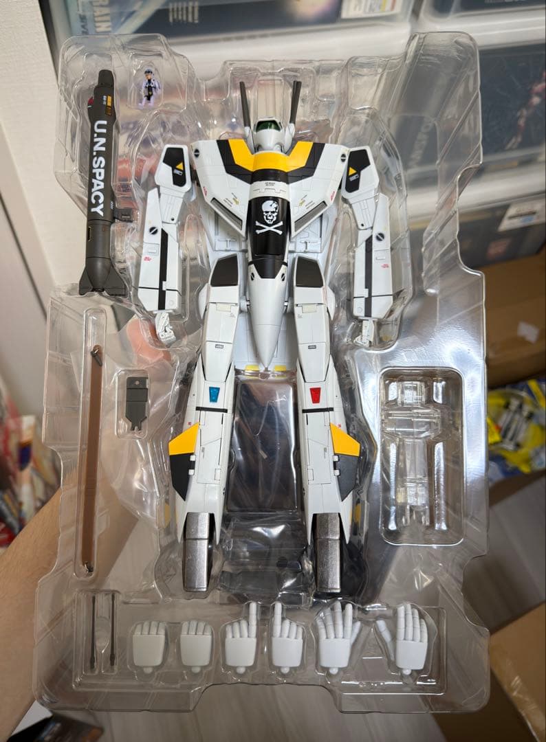 t*a様 DX超合金 VF-1S アーマードバルキリー ロイ フォッカースペシャ