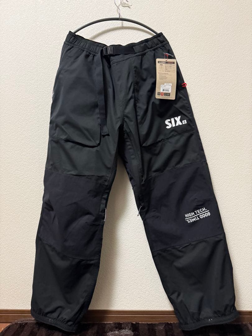 686 24-25SIXシリーズ　新品未使用　上下セット