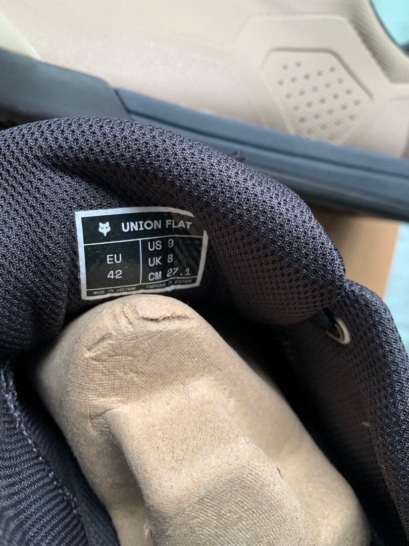 FOX UNIONスニーカー