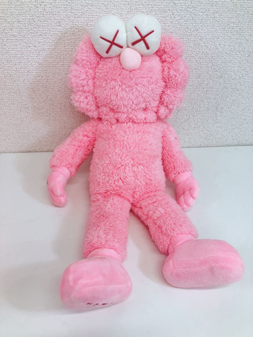 ★Kaws BFF Pink Plush カウズ 世界3000体限定 ぬいぐるみ