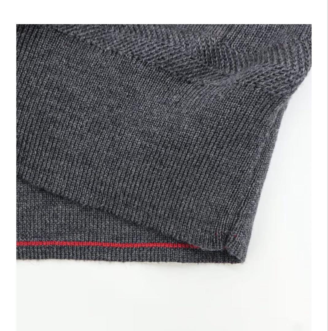 定価¥26,400／新品タグ付き　メリノウール100％ Vネックベスト XL