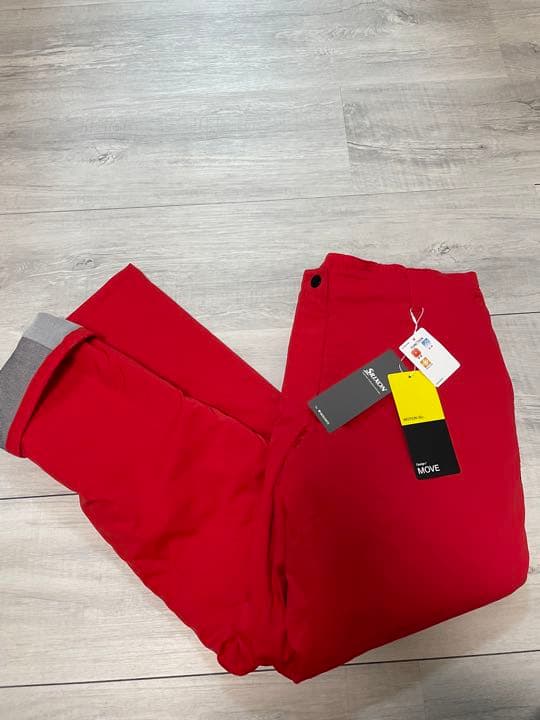 Sサイズ　新品　デサント　スリクソンゴルフ ストレッチ 中綿ダウンパンツ