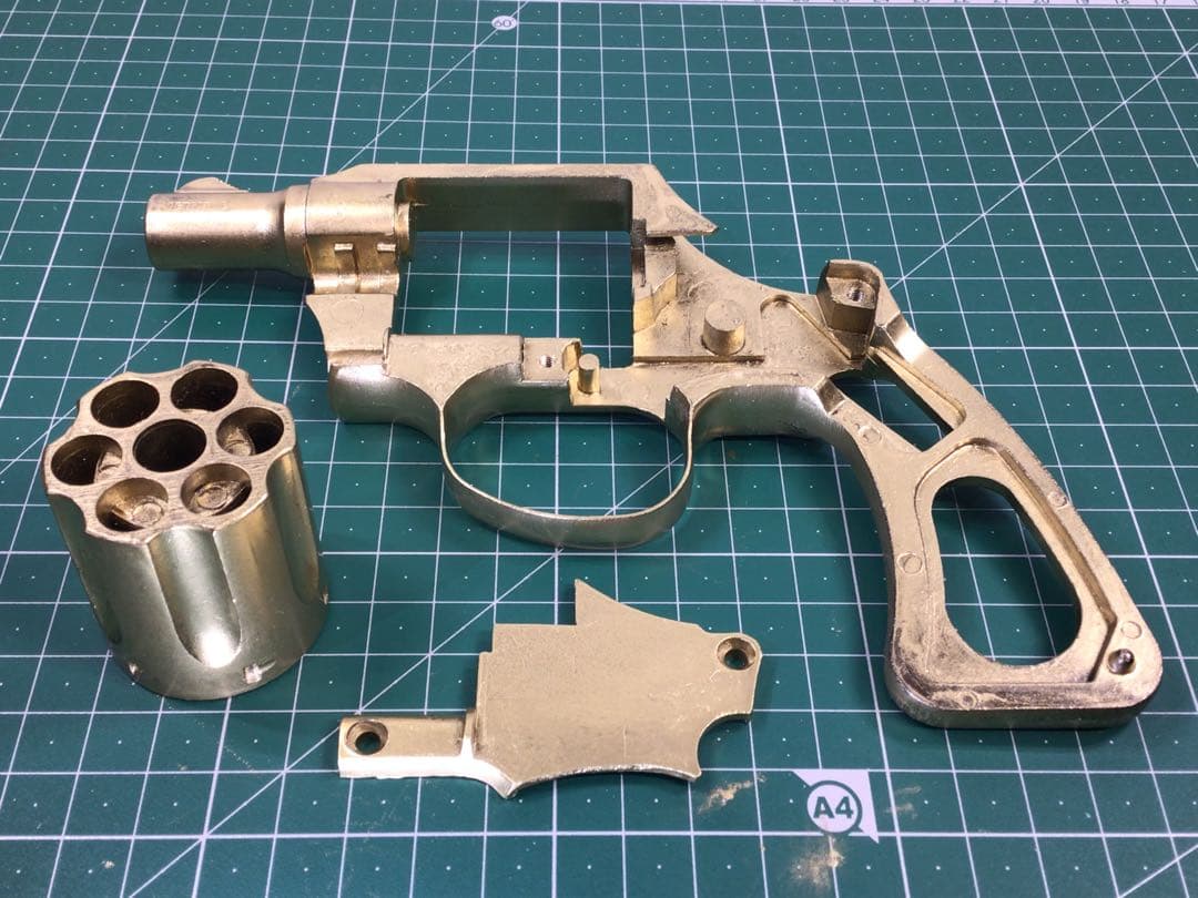 トイガン COLTディテクティブ フレームセット 金色塗装 銃口閉鎖 合法品