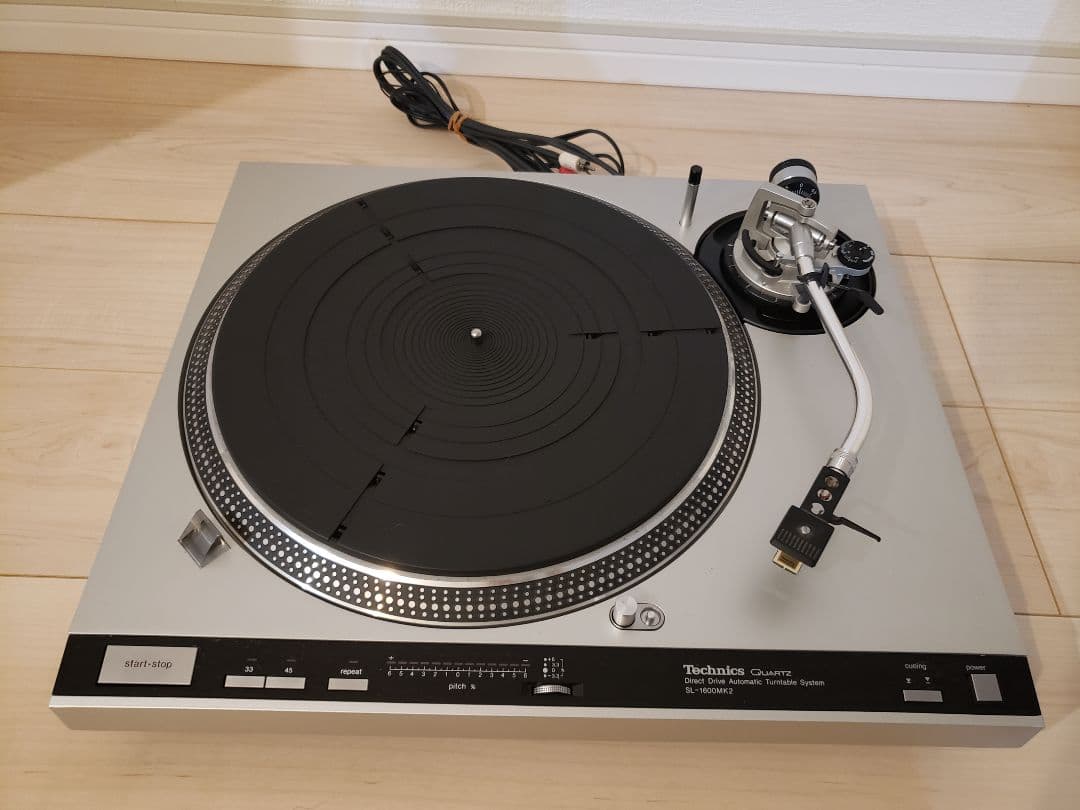 Technics SL-1600 MK2 ターンテーブル（希少品、美品）