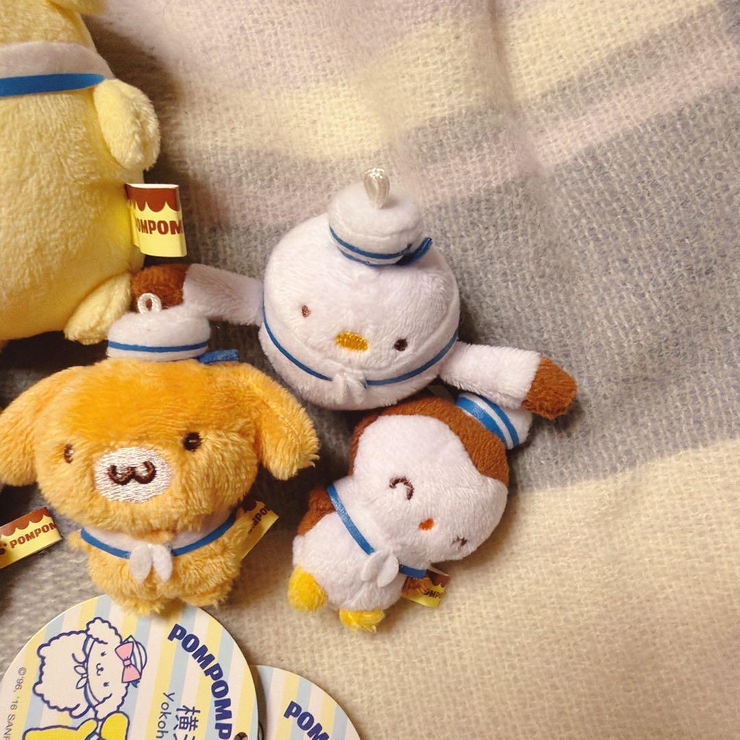 ポムポムプリンカフェ　横浜　マリン　マスコット