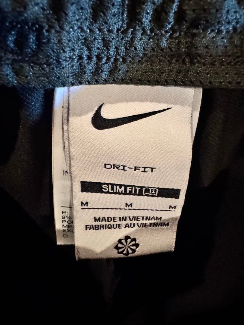 美品 ナイキFC バルセロナ トレーニングウェア ドリルトップ オリーブ