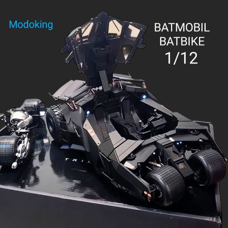 ★未使用 バットモービル 1/18 ダイキャスト ミニカー バットマン レア品