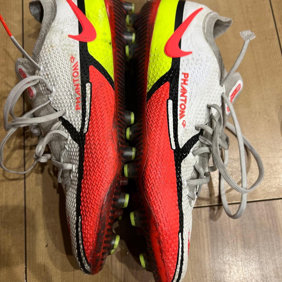 Nike Phantom GT スパイクシューズ ホワイト/レッド