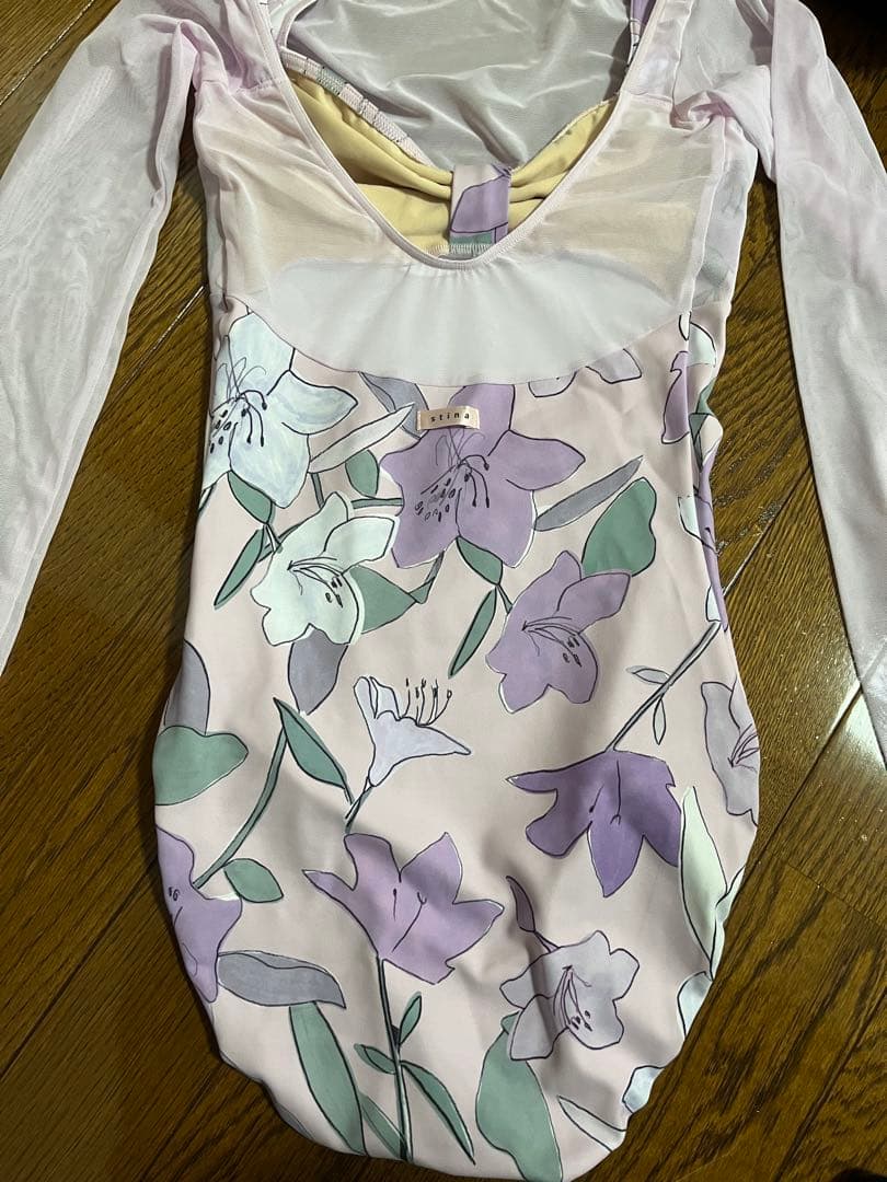 stina レオタードLサイズ　新品未使用　最終価格