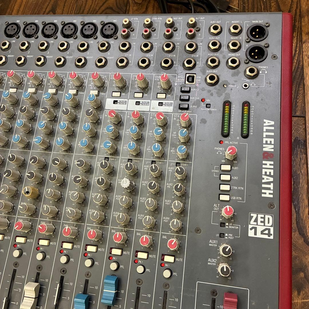 Allen & Heath ZED 14 アナログミキサー