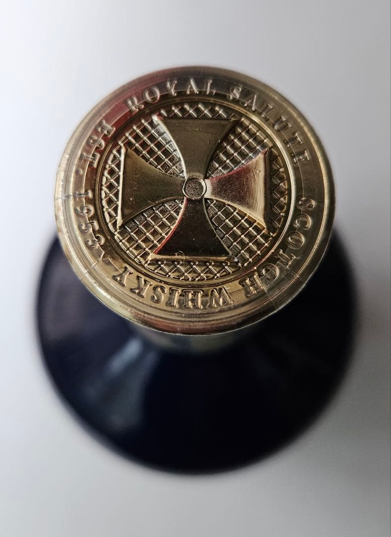 【スペシャルエディション】ロイヤル•サルート21年シグネチャーブレンドスコッチ