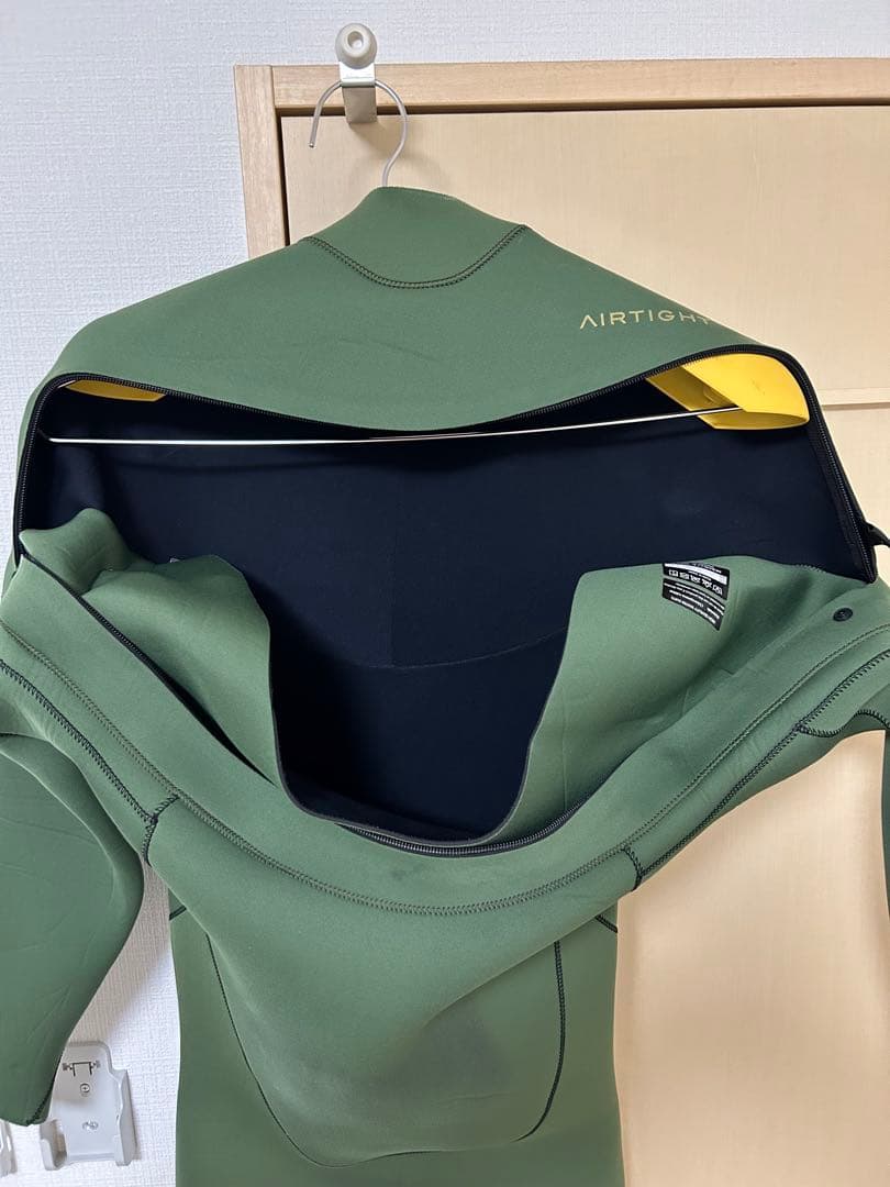 AIRTIGHT フルスーツ オリーブグリーン