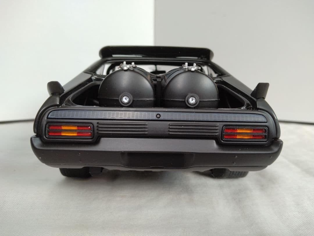 43　オートアート　マッドマックス2　ザ ロードウォーリアー　インターセプター