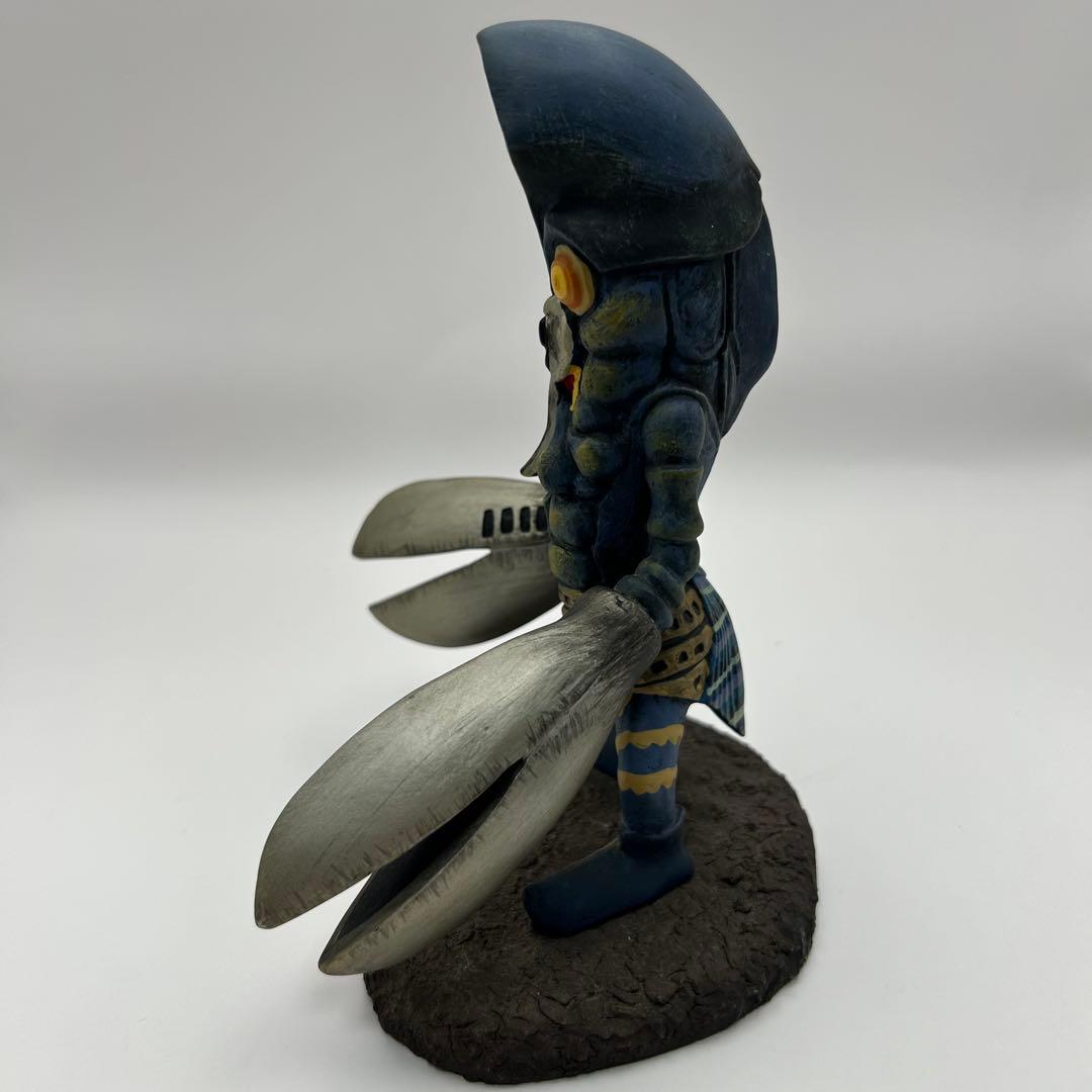 美品　おとなりのかいじゅうフィギュア　バルタン星人　希少