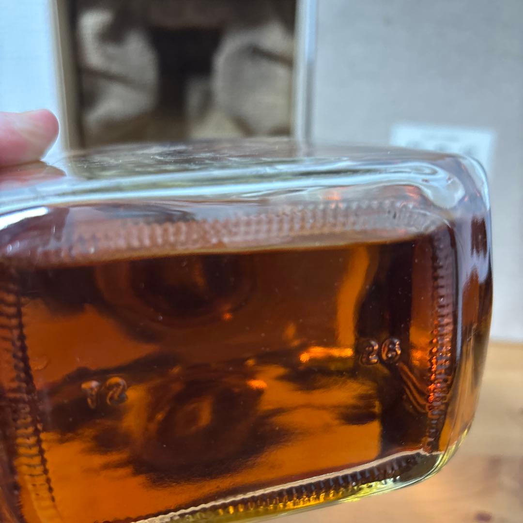 軽井沢10年　シングルモルト10年貯蔵　レベル剥がれ　冊、箱付　未開封