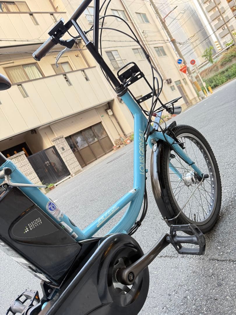 大阪府　LOUIS GARNEAU 電動アシスト自転車 水色