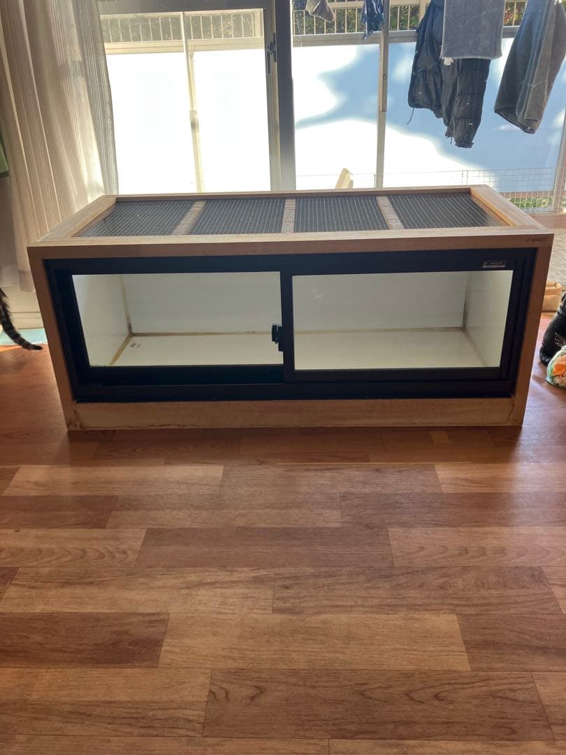 Ｆ＆K爬虫類アルミサッシ木製ケージ 外寸w1200×D600×H500