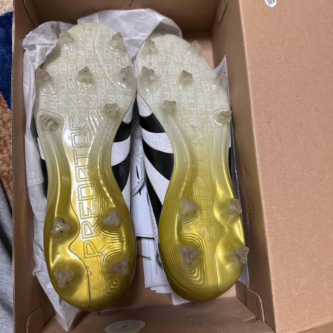 adidas Predator サッカーシューズ ホワイト/ブラック/ゴールド