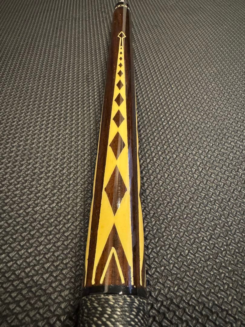 美品　即日発送　ビリヤード キュー　JB