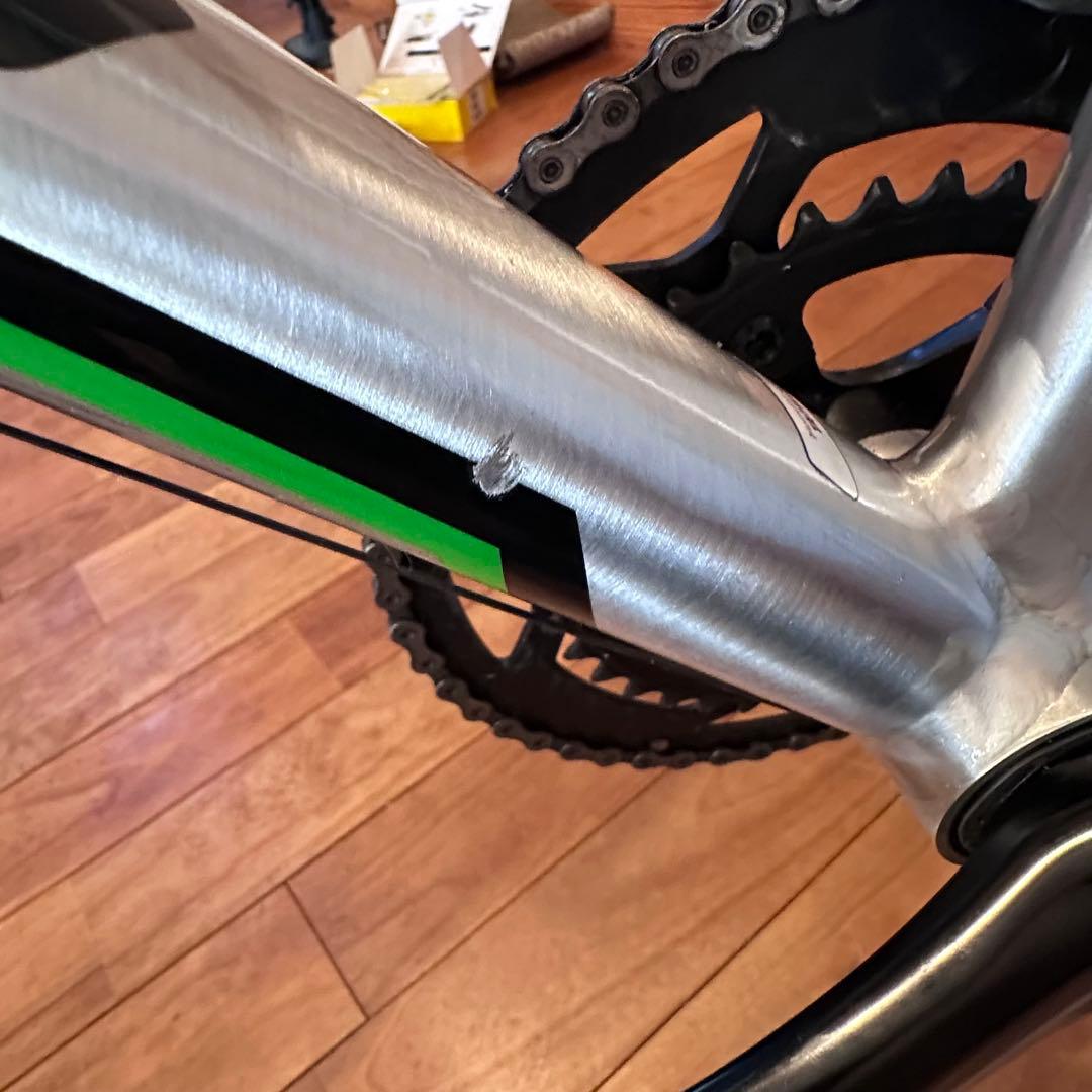 【送料込】サイコン&ロードバイク スペシャライズド シマノ105