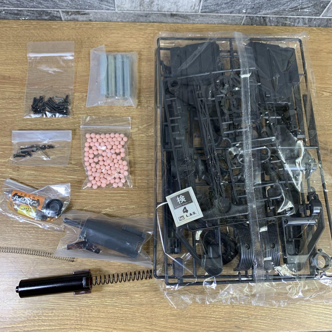 激レア　希少未組立品　1980年代　LS製　コルト M-16A1　組立キット